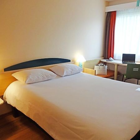 Hotel Ibis Koeln Frechen Esterno foto