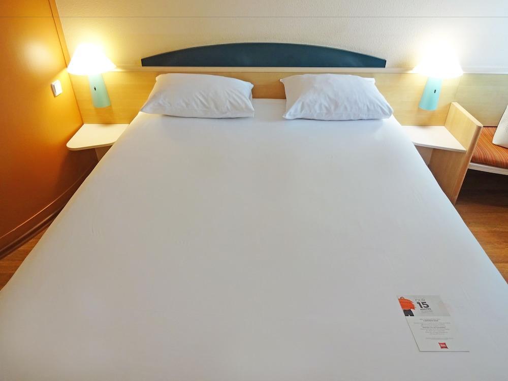 Hotel Ibis Koeln Frechen Esterno foto