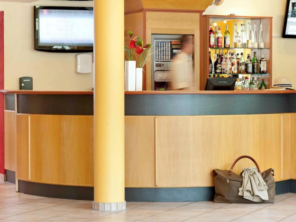 Hotel Ibis Koeln Frechen Esterno foto